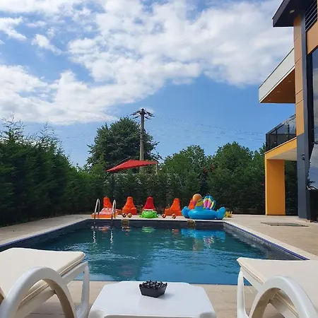 Villa Yakut *